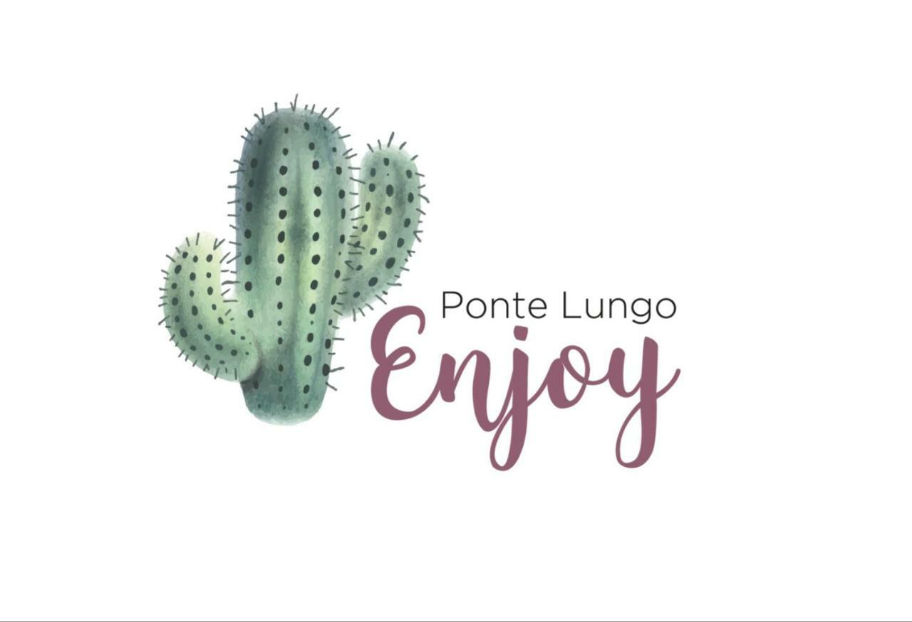 ローマ Enjoy Ponte Lungoヴィラ エクステリア 写真